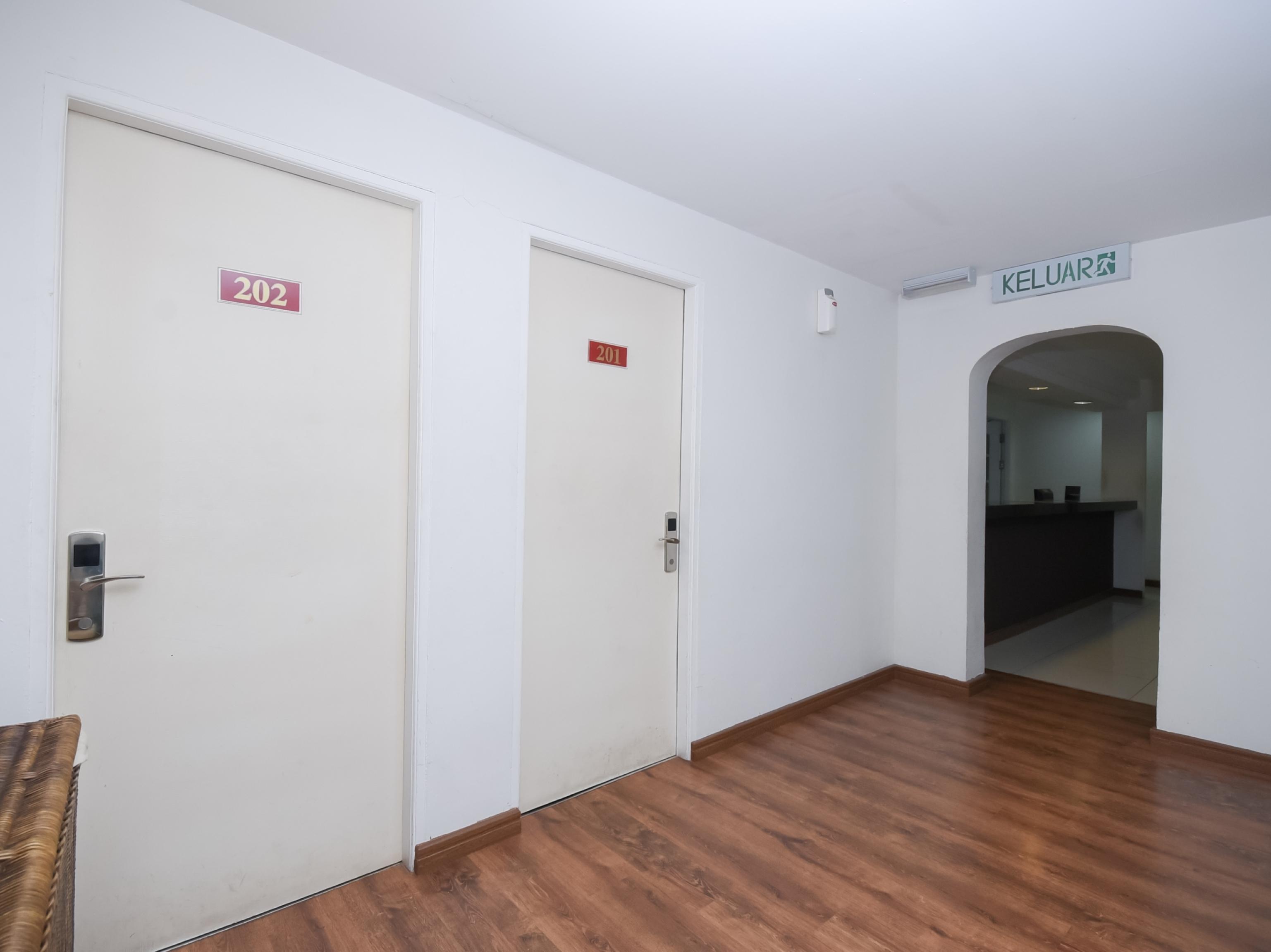 Super Oyo 89604 City Home Stay Miri Exterior photo