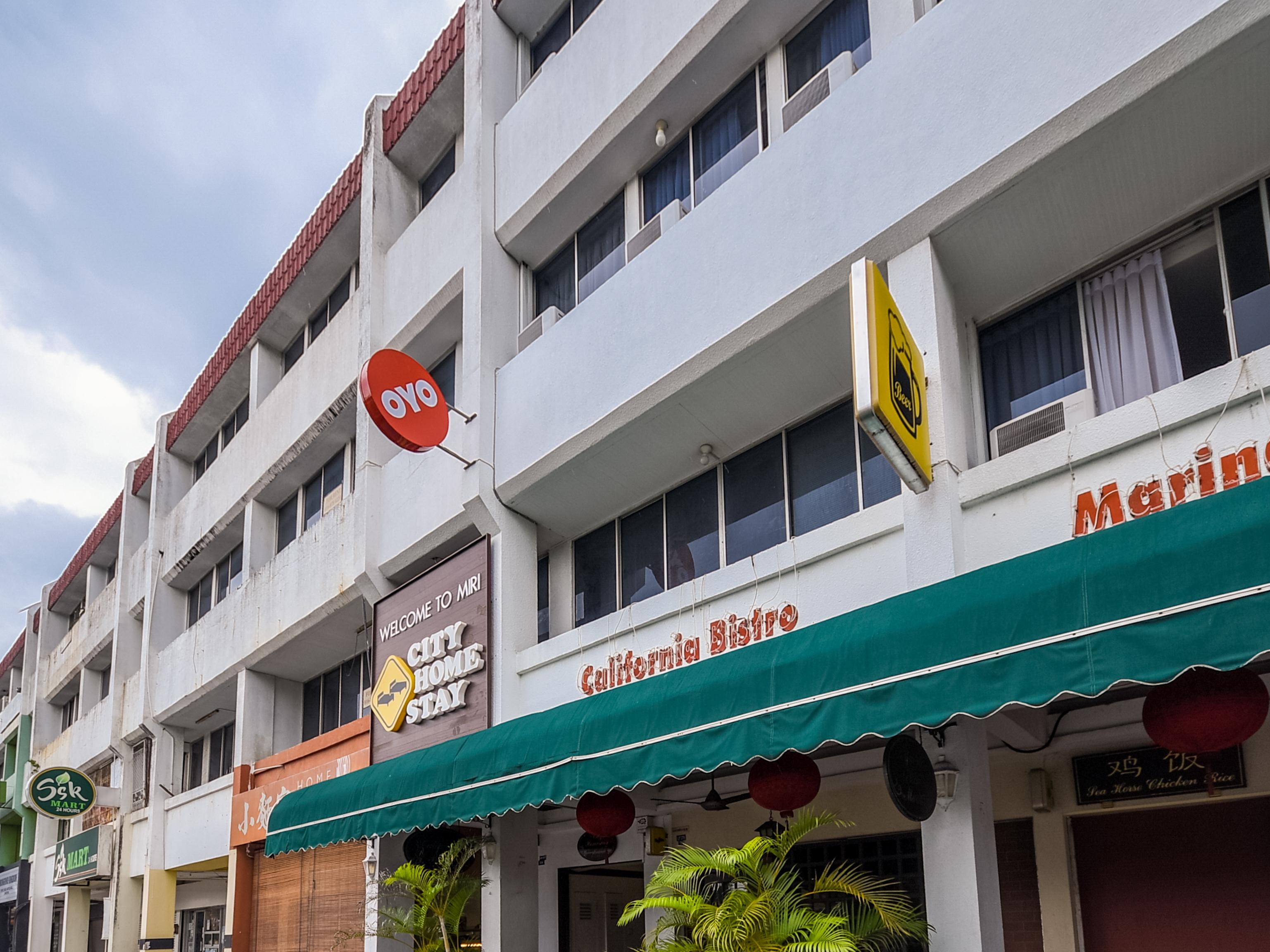 Super Oyo 89604 City Home Stay Miri Exterior photo