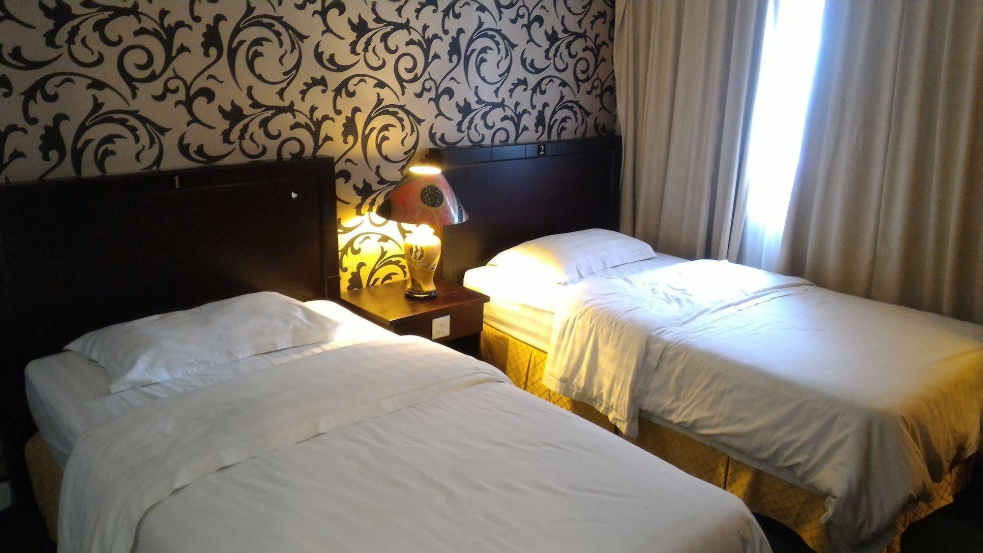 Super Oyo 89604 City Home Stay Miri Exterior photo
