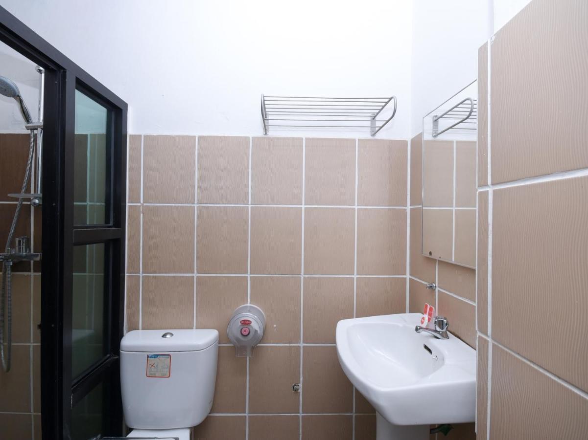 Super Oyo 89604 City Home Stay Miri Exterior photo